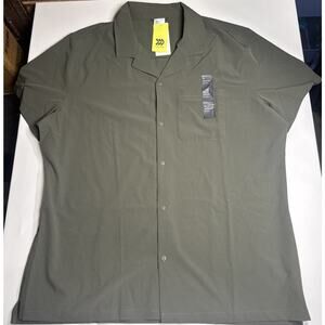 All in Motion Men’s XL Short Sleeve Button Up Shirt Olive Green NWT